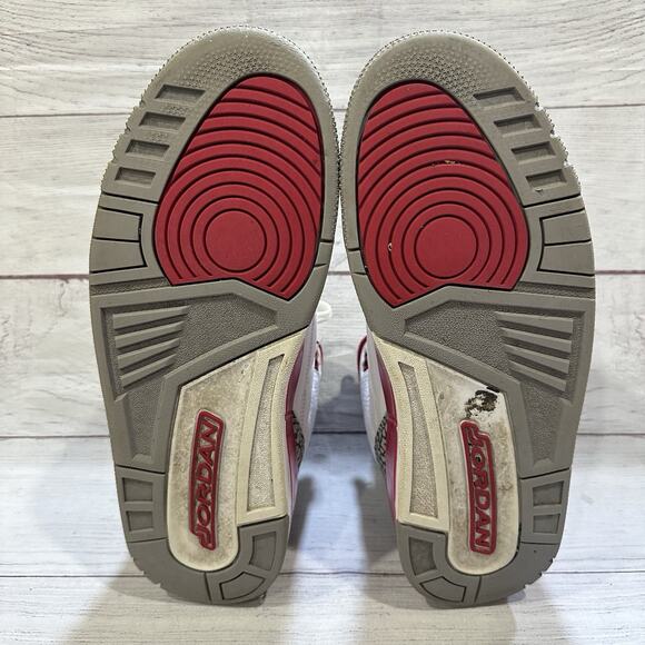 Nike Air Jordan 3 Cardinal Red Size 9.5 Men's‎ Mid OG Retro CT8532-126 - Picture 6 of 8